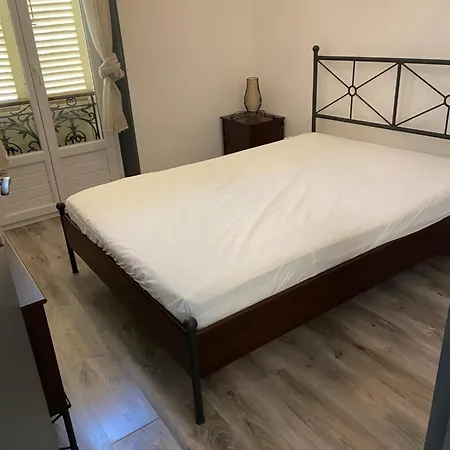 Au Coeur Du Vieil Appartement Antibes