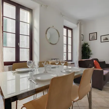 Lovely Flat Vieil Appartement Antibes